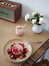 Załaduj obraz do przeglądarki galerii, Makadamia z czekoladą rubinową