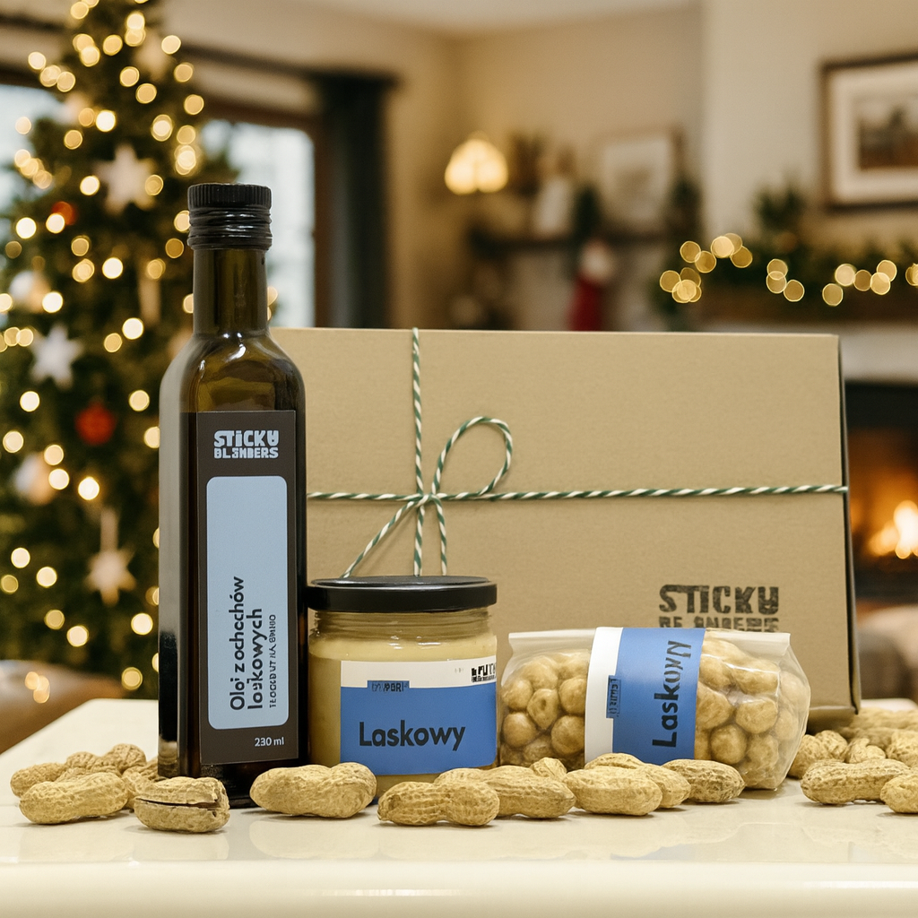 Zestaw świąteczny z laskowymi: olej, masło i orzechy
