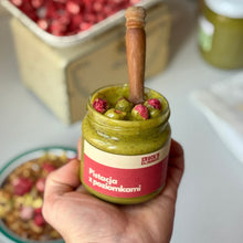 Załaduj obraz do przeglądarki galerii, Pistacja z poziomkami [540g]
