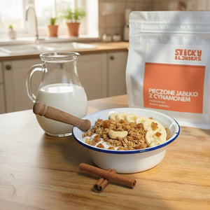 Granola Pieczone Jabłko z Cynamonem i Słonym Karmelem